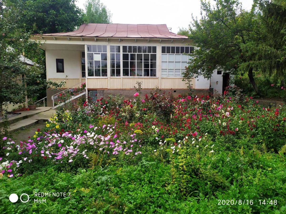 Гостевой дом Riverside Guest house Mashkhur Arslanbob-5