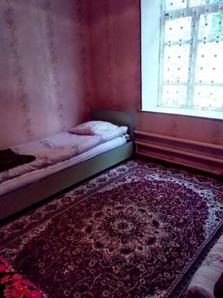 Гостевой дом Riverside Guest house Mashkhur Arslanbob Двухместный номер с 2 отдельными кроватями-9
