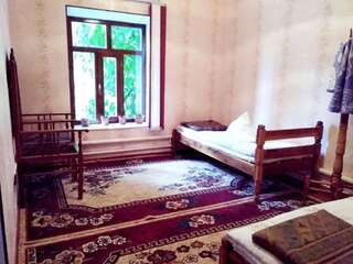 Гостевой дом Riverside Guest house Mashkhur Arslanbob Двухместный номер с 2 отдельными кроватями-13