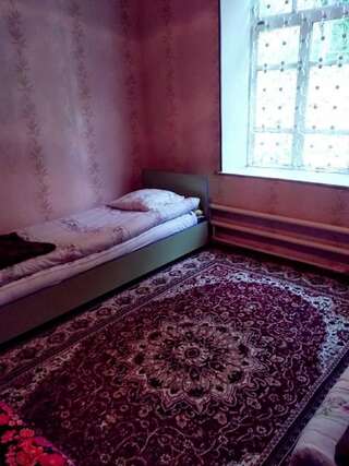 Гостевой дом Riverside Guest house Mashkhur Arslanbob Двухместный номер с 2 отдельными кроватями-18